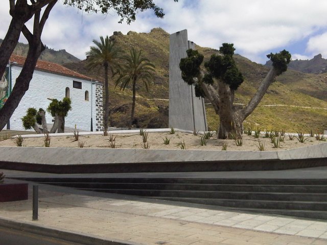 Plaza España realizada por el gobierno de josé Miguel Rodríguez Fraga, Alcalde